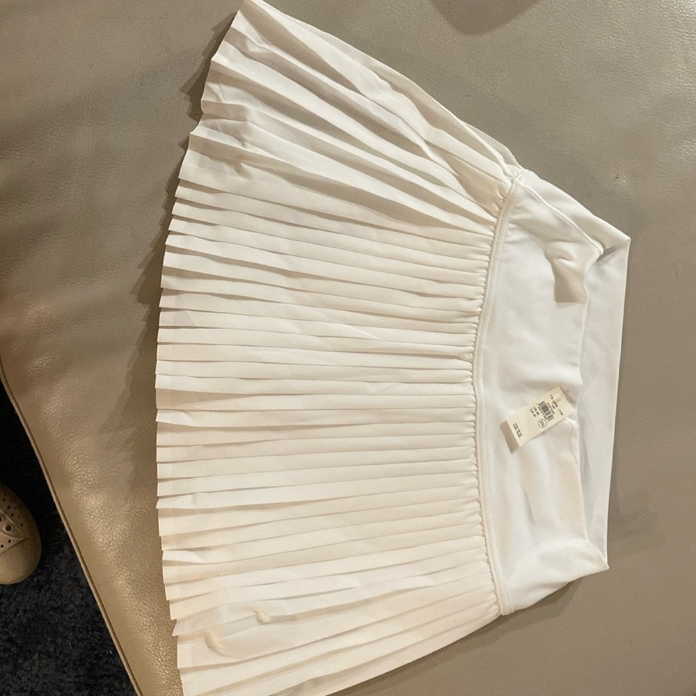 Aerie white tennis skirt